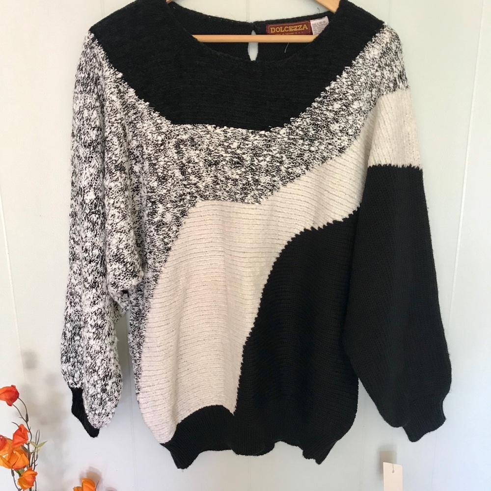 💲🔴Dolcezza vintage sweater NWT size L (16-18)